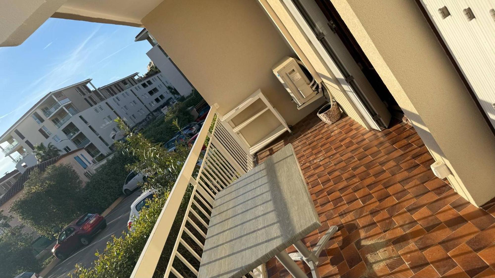 Escapade De Reve A Saint-Raphael Apartment Ngoại thất bức ảnh